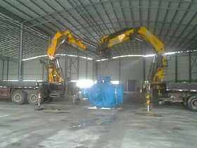 核電設(shè)備吊裝（離心機(jī)）_廣州搬家公司，廣州設(shè)備搬運(yùn)公司，廣州吊裝公司
