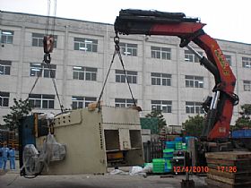 沖床搬遷_廣州搬家公司，廣州設(shè)備搬運(yùn)公司，廣州吊裝公司，支點(diǎn)搬運(yùn)公司