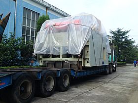 沖床運(yùn)輸_廣州搬家公司，廣州設(shè)備搬運(yùn)公司，廣州吊裝公司，支點(diǎn)搬運(yùn)公司