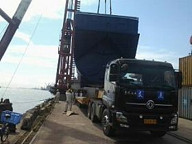 105噸重鍋爐吊裝運輸_廣州搬家公司，廣州設備搬運公司，廣州吊裝公司，支點搬運公司